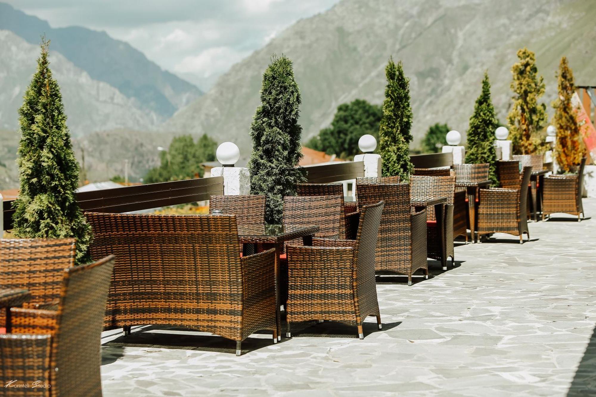 Alpine Lounge Boutique Hotel Kazbegi Eksteriør bilde
