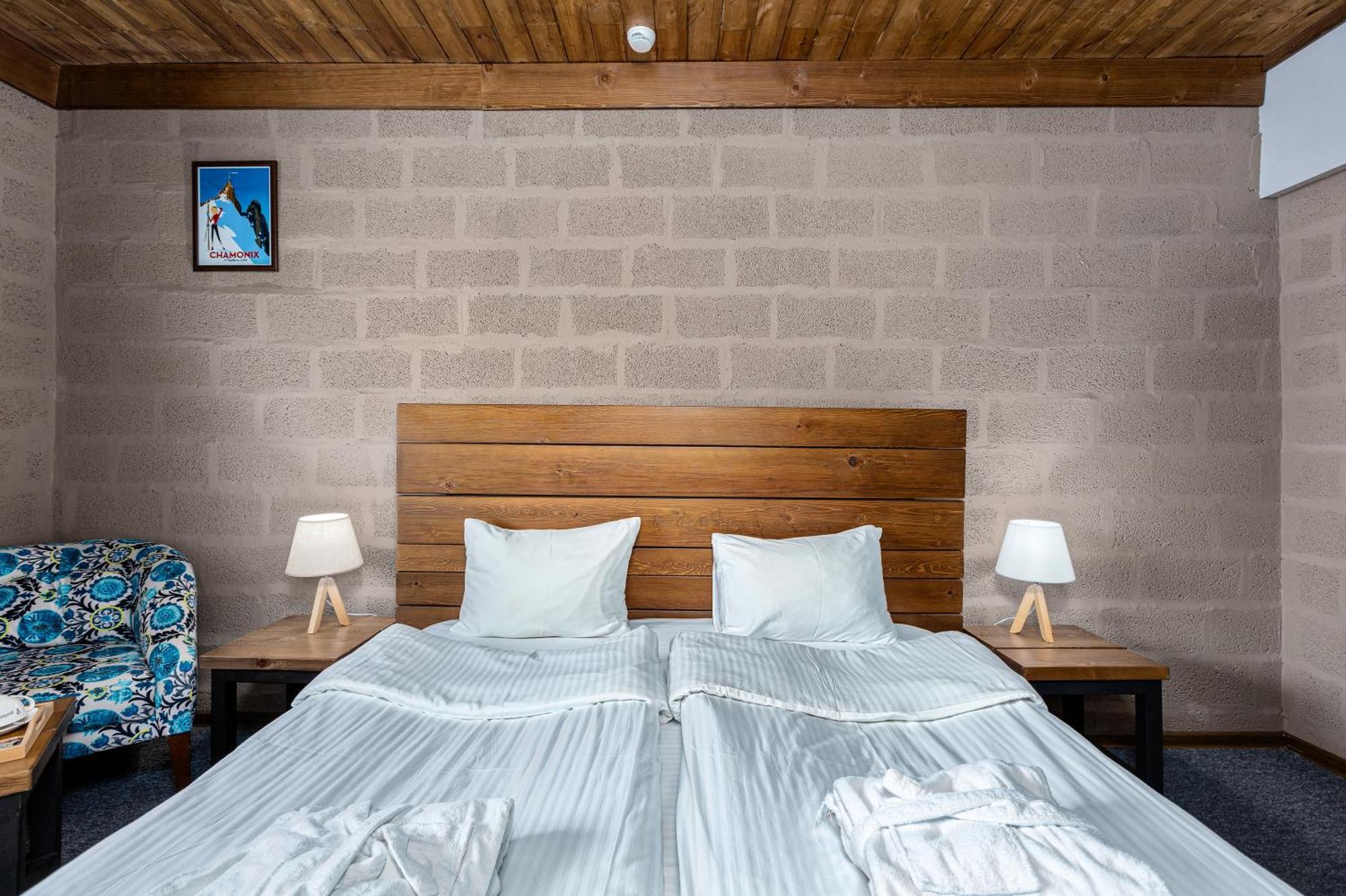 Alpine Lounge Boutique Hotel Kazbegi Eksteriør bilde