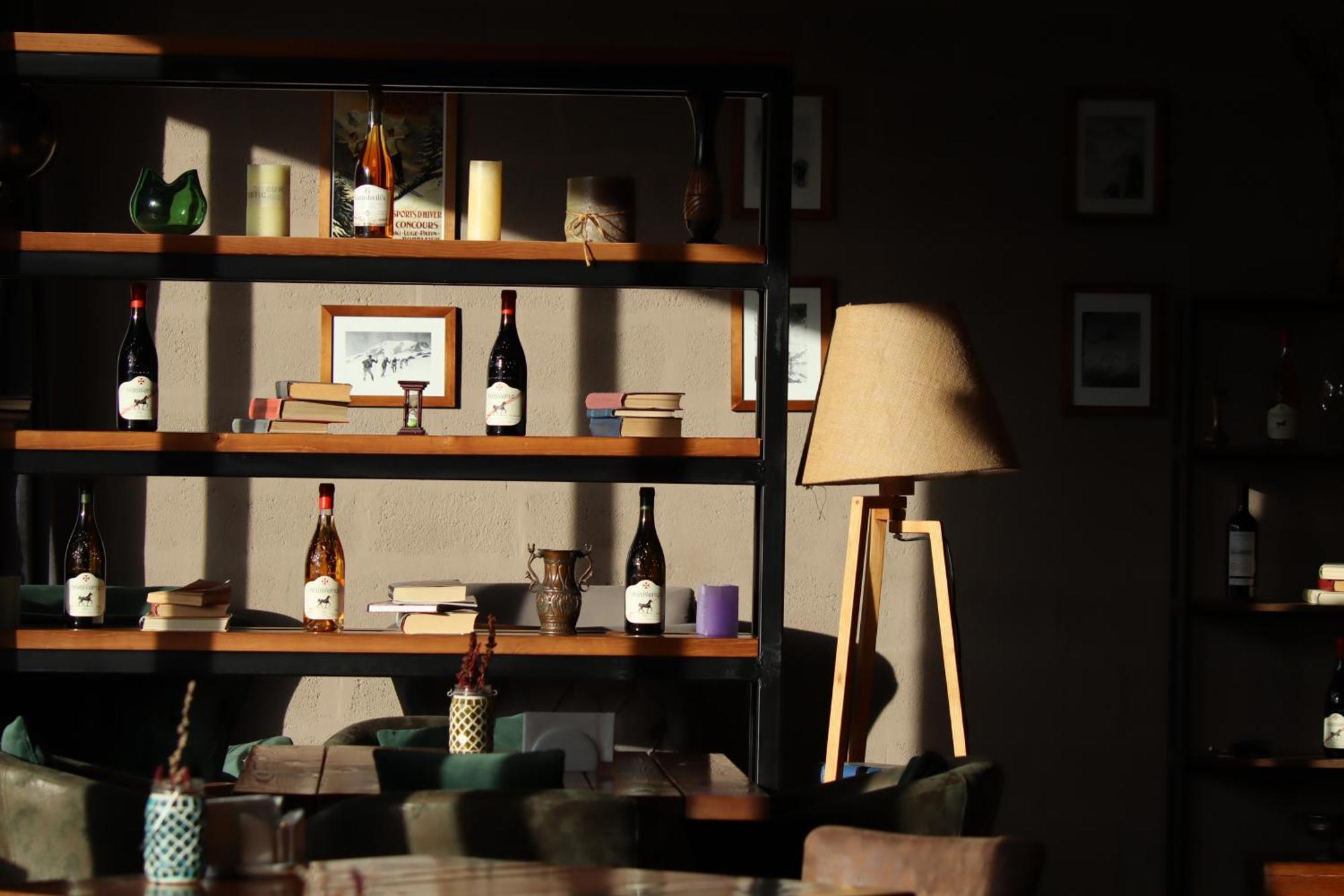 Alpine Lounge Boutique Hotel Kazbegi Eksteriør bilde