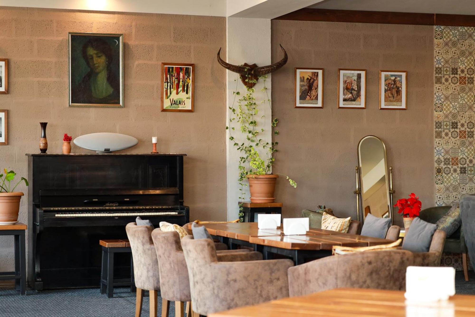 Alpine Lounge Boutique Hotel Kazbegi Eksteriør bilde